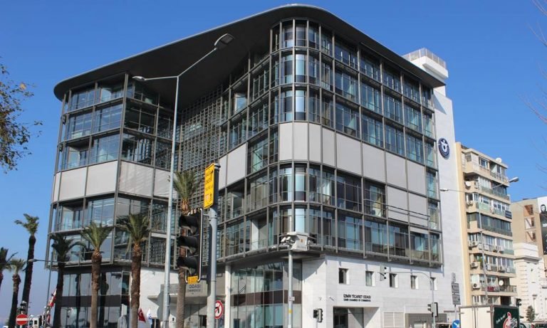 İzmir Ticaret Odası, gölgelendirme sistemleri için HAROL’u tercih etti